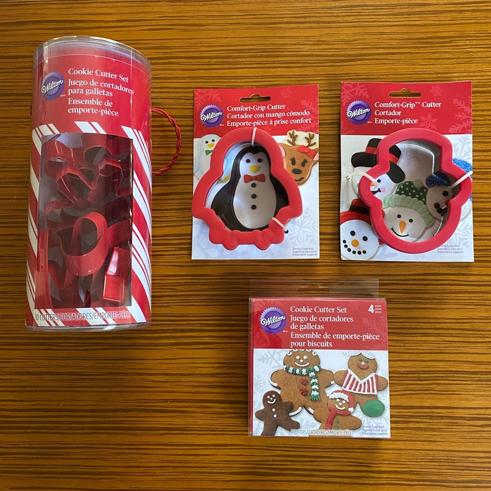 Misc Wilton Christmas Cookie Cutter Set
